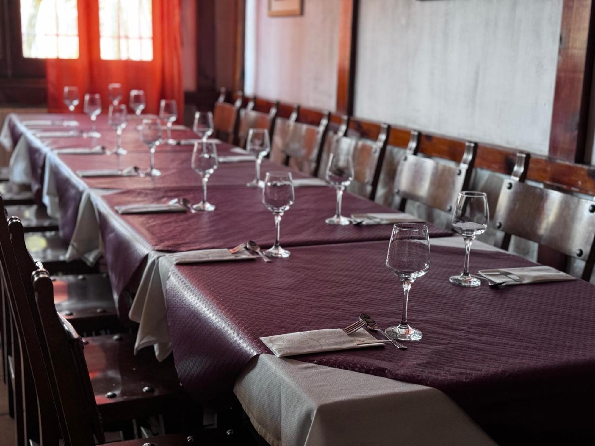 Hotel Restaurante Rio Cuervo Vega del Cadorno Ngoại thất bức ảnh