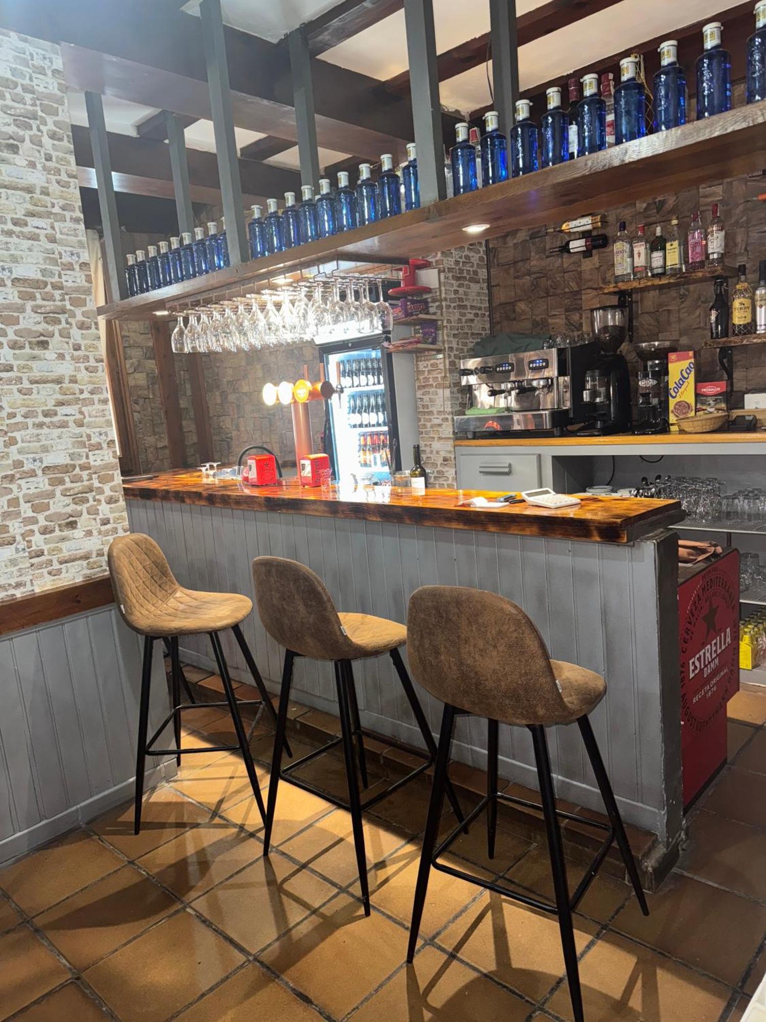 Hotel Restaurante Rio Cuervo Vega del Cadorno Ngoại thất bức ảnh